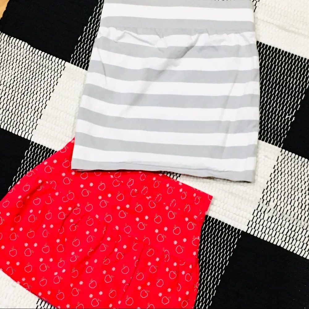 Red apple and striped girl school skirts -small - 6 7 — school shop my c… - Picture 1 of 4